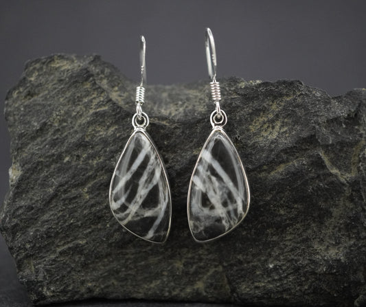 Ullapool Stone Sterling Silver Curve Earrings