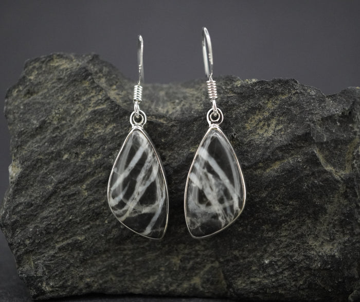 Ullapool Stone Sterling Silver Curve Earrings