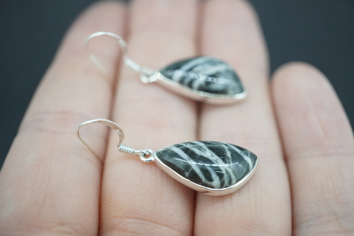 Ullapool Stone Sterling Silver Curve Earrings
