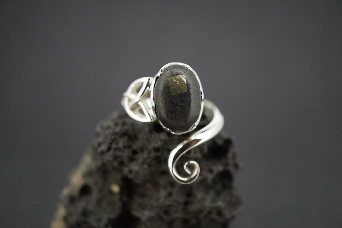 Easdale Gold Sterling Silver Oval Trinity Ring