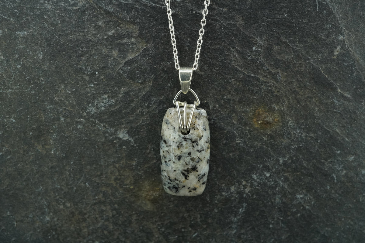Edinburgh Cobblestone Sterling Silver Clasp Pendant
