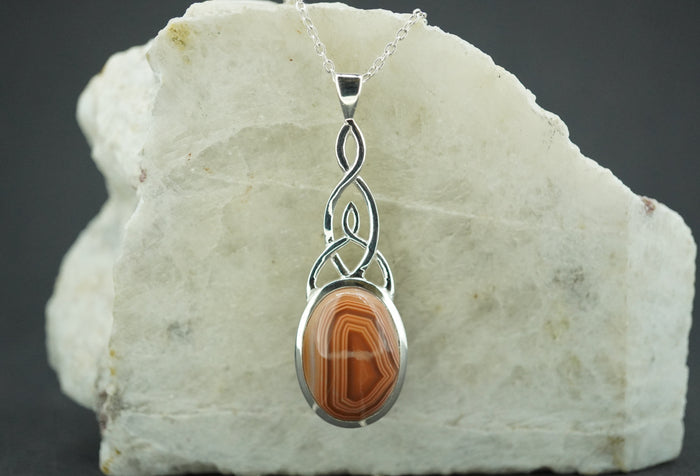 Scottish Agate Sterling Silver Oval Celtic Pendant