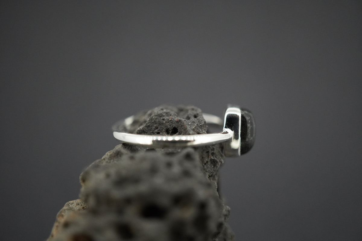 Edinburgh Cobblestone Rectangular Black Petite Ring