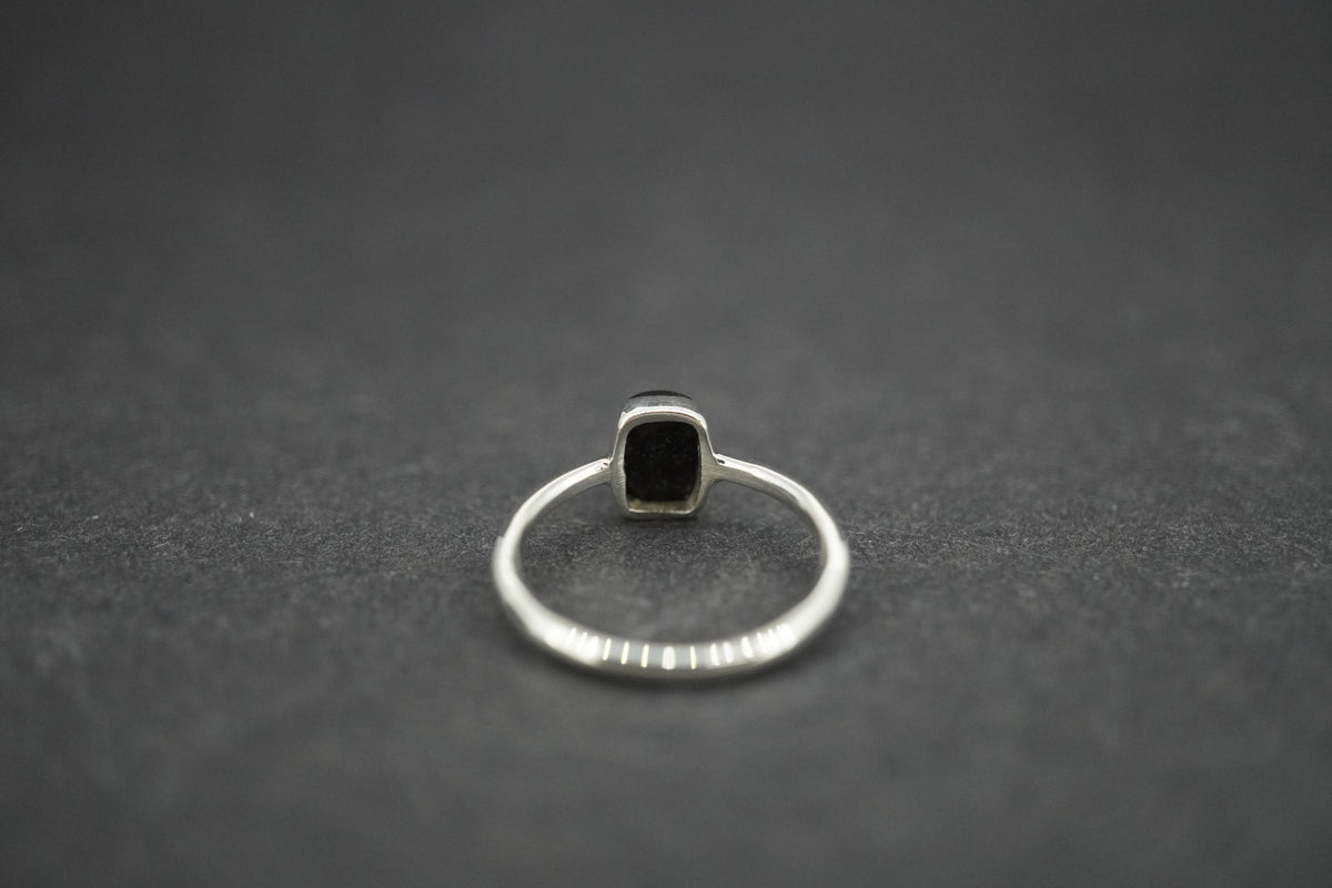 Edinburgh Cobblestone Rectangular Black Petite Ring