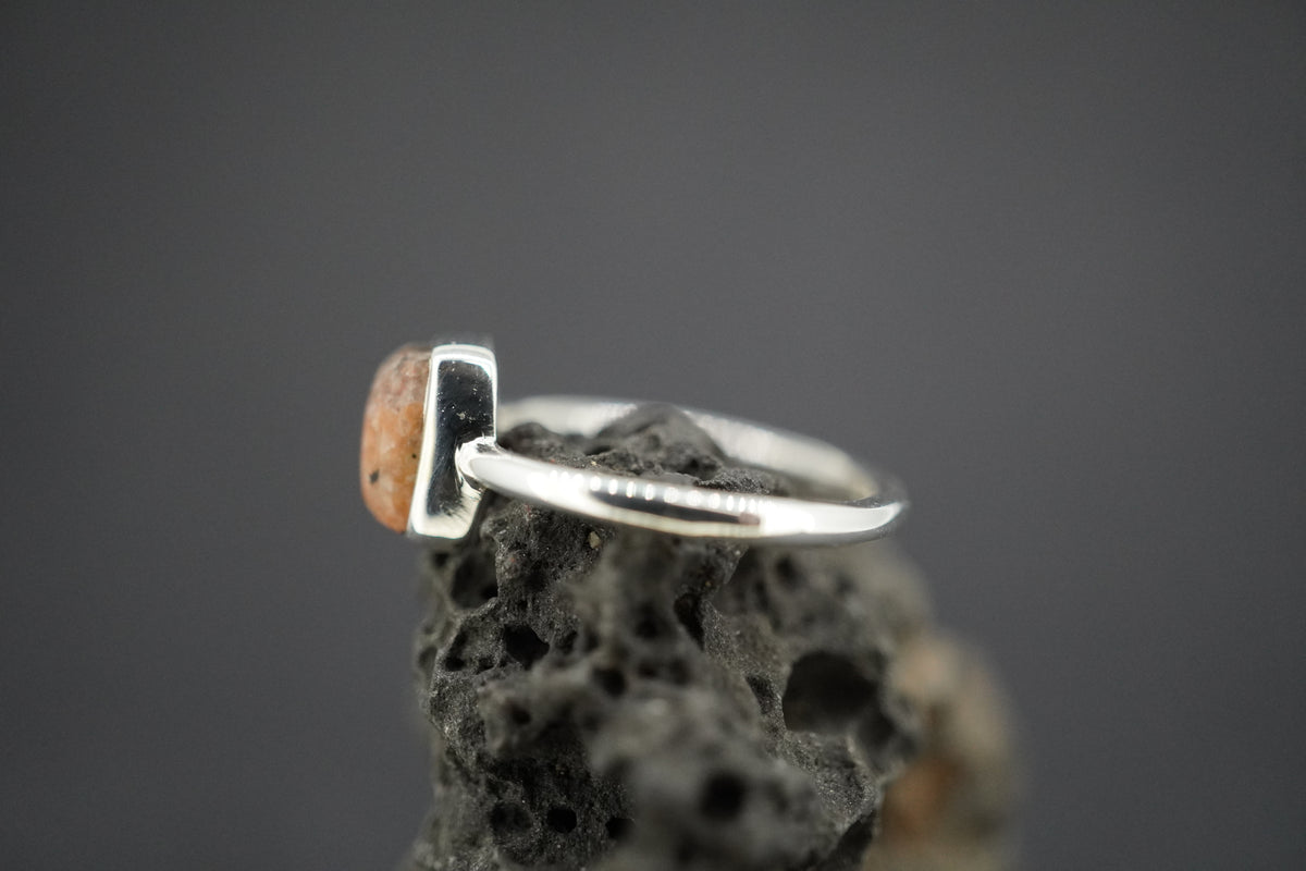 Edinburgh Cobblestone Rectangular Pink Petite Ring