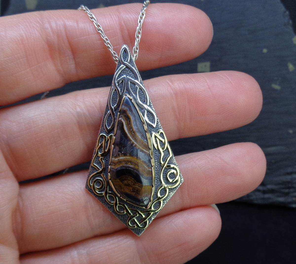 'Tìgear' Scottish 'Tiger's Eye' on a Scottish Gold & Silver Pendant image 4