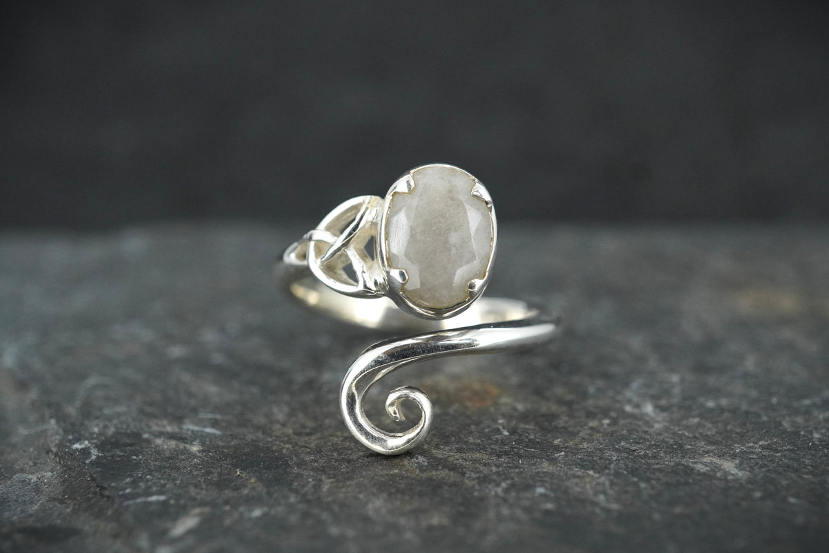 Cairngorm Quartz Sterling Silver Celtic Ring image 0