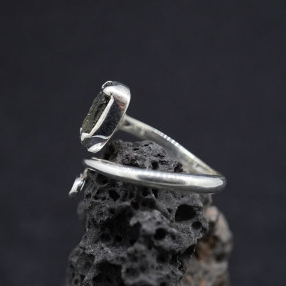 Moldavite Sterling Silver Celtic  Ring image 3