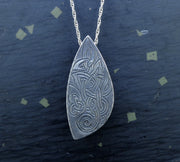 'Eilean Ceo' Skye Marble & Peridot, on a Scottish Gold & Sterling Silver Pendant image 6