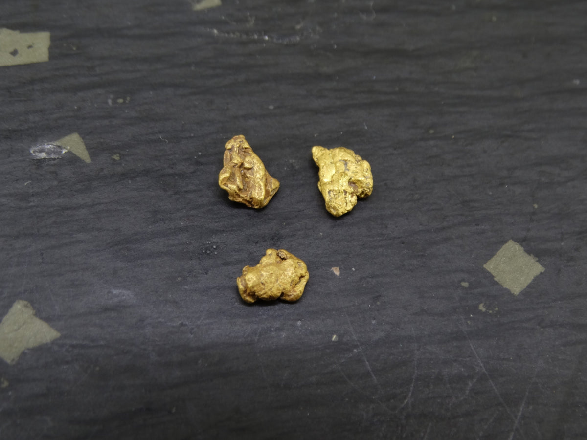 Scottish Highlands Gold Large 'Picker' Nuggets, 2015 - 0.752g image 3