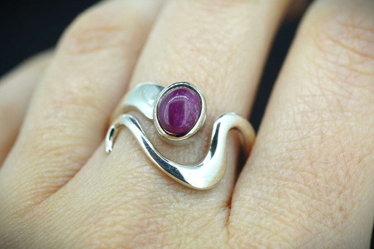 Natural Pink Ruby Sterling Silver Wave Ring image 1