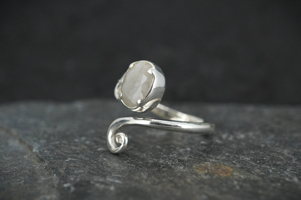 Cairngorm Quartz Sterling Silver Celtic Ring image 3