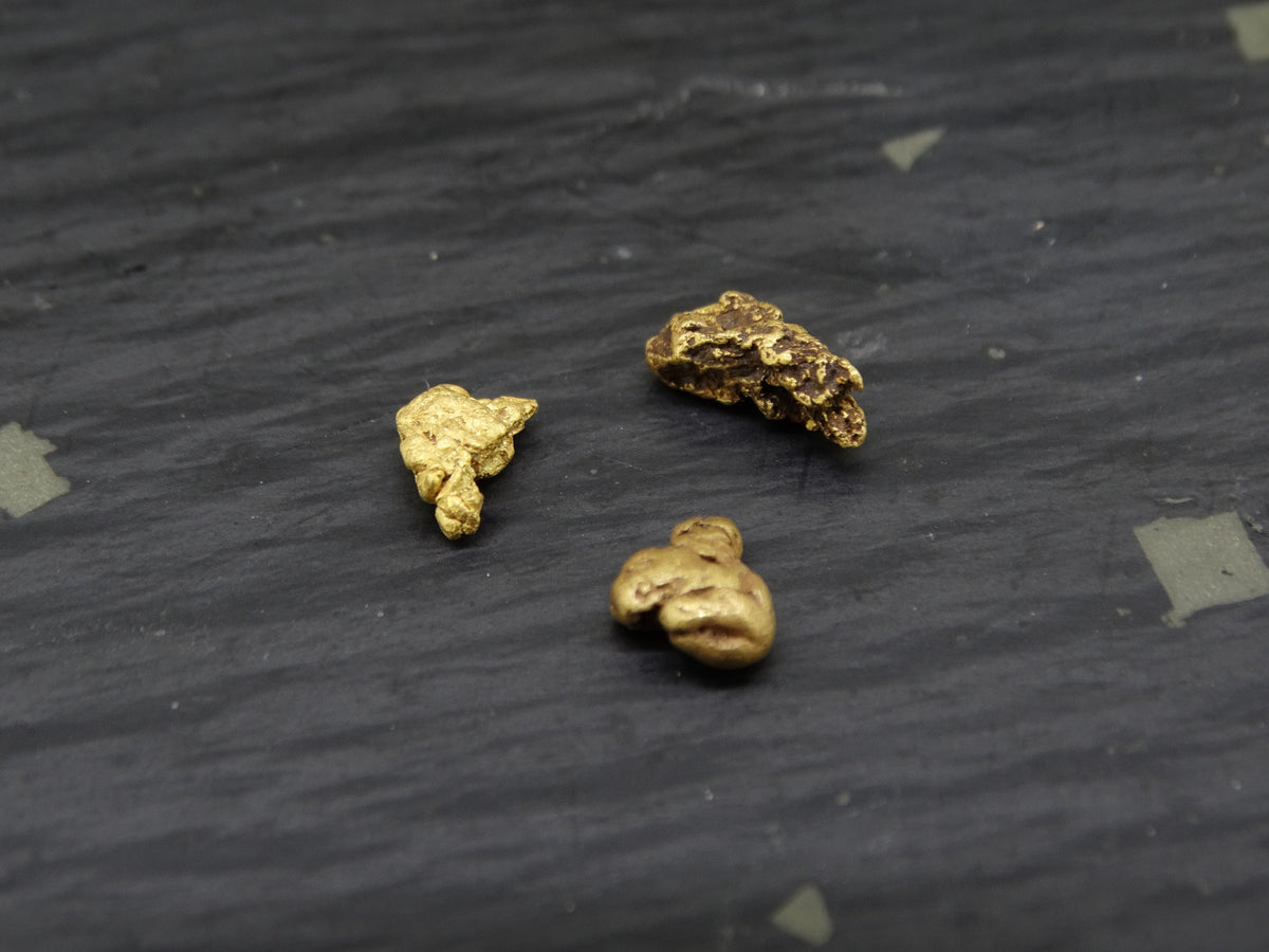 Scottish Highlands Gold Large 'Picker' Nuggets, 2015 - 0.7g image 0
