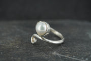 Pearl Sterling Silver Celtic Ring image 2