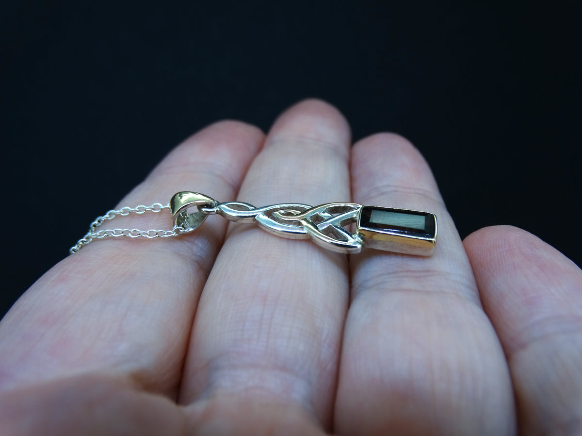 1.5ct Cairngorm Quartz with Scottish Gold Sterling Silver Celtic Pendant image 3