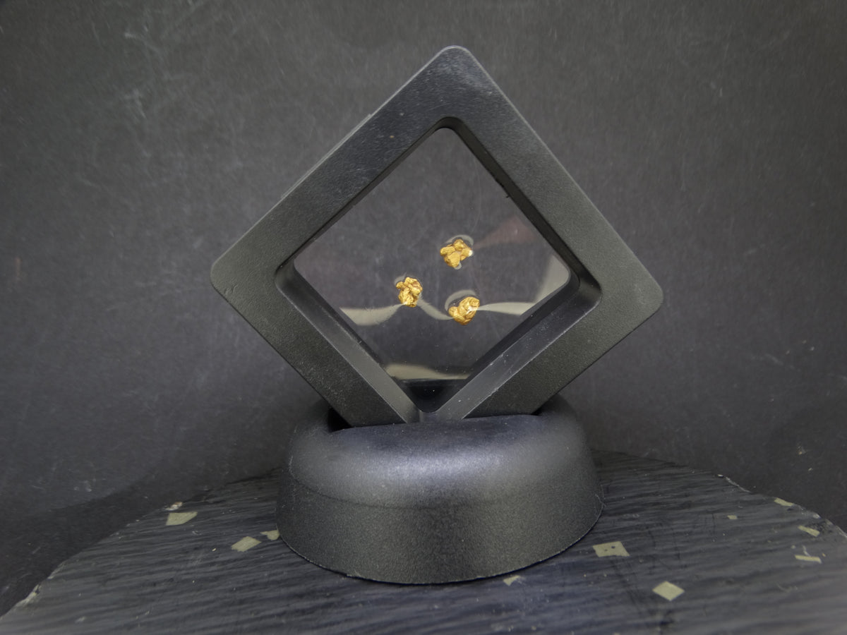 Scottish Highlands Gold Large 'Picker' Nuggets, 2015 - 0.8g image 8