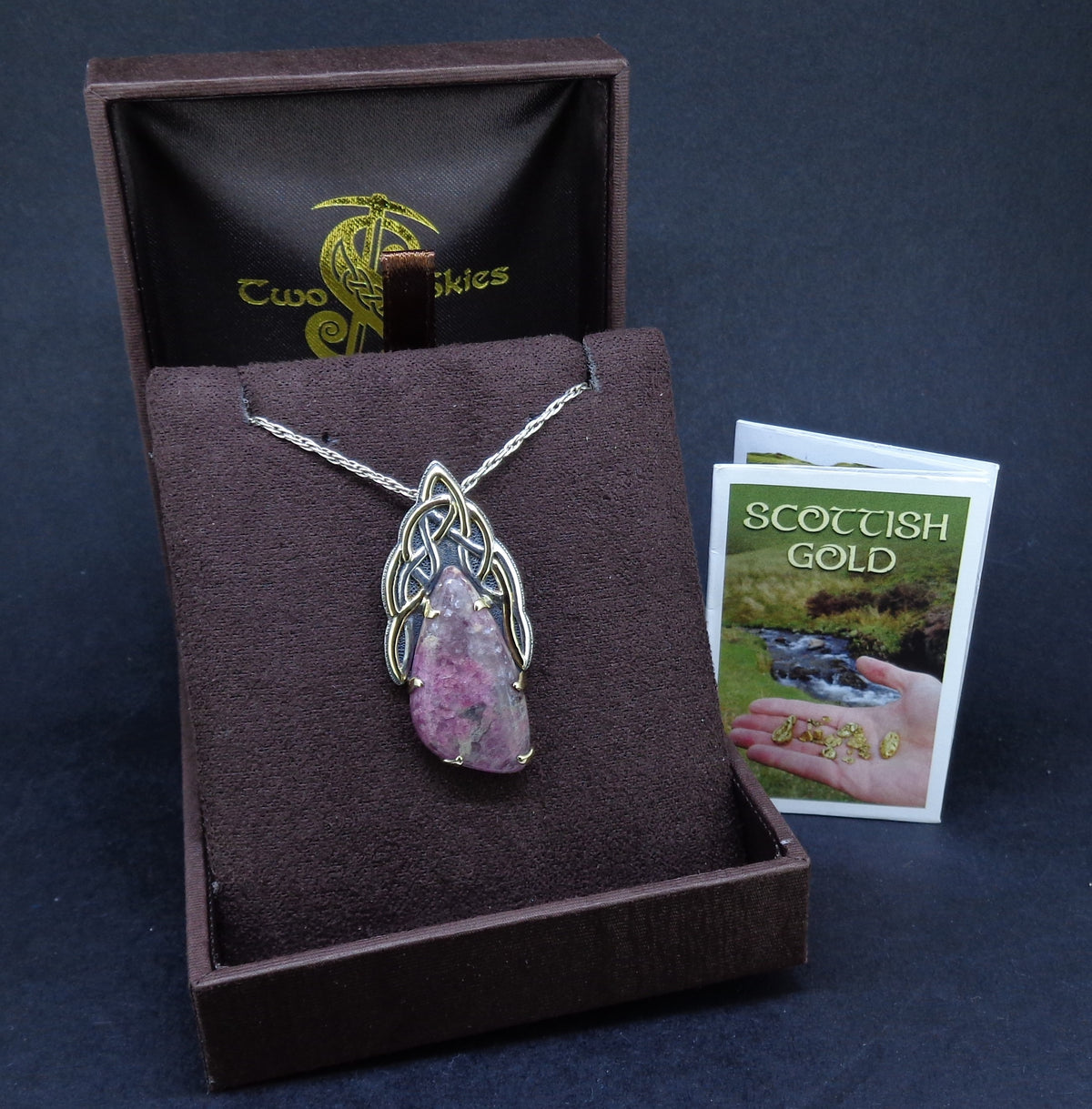 'Ròs tearc' Scottish Pink Tourmaline on a Scottish Gold & Silver Pendant image 8