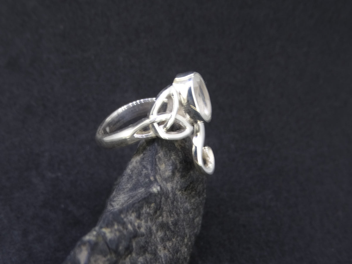 Edinburgh Sea Glass Sterling Silver Celtic Ring image 3